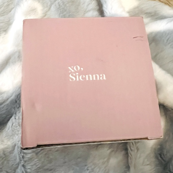 XO SIENNA FLORAL TWILIGHT CANDLE - Picture 7 of 8